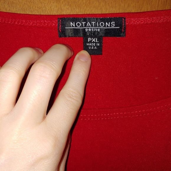 Red shirt - Picture 2 of 2